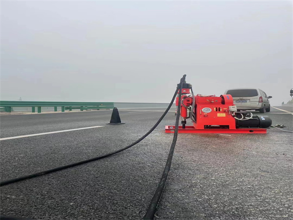 青岛马路路基路面开裂下沉注浆加固灌浆